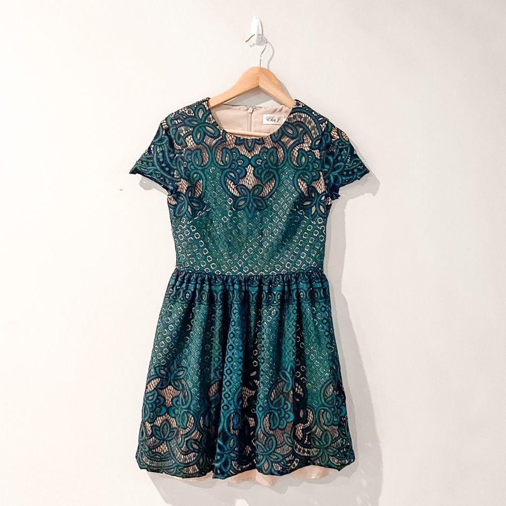 Eliza J Green Lace Mini Dress Size 6 Cocktail